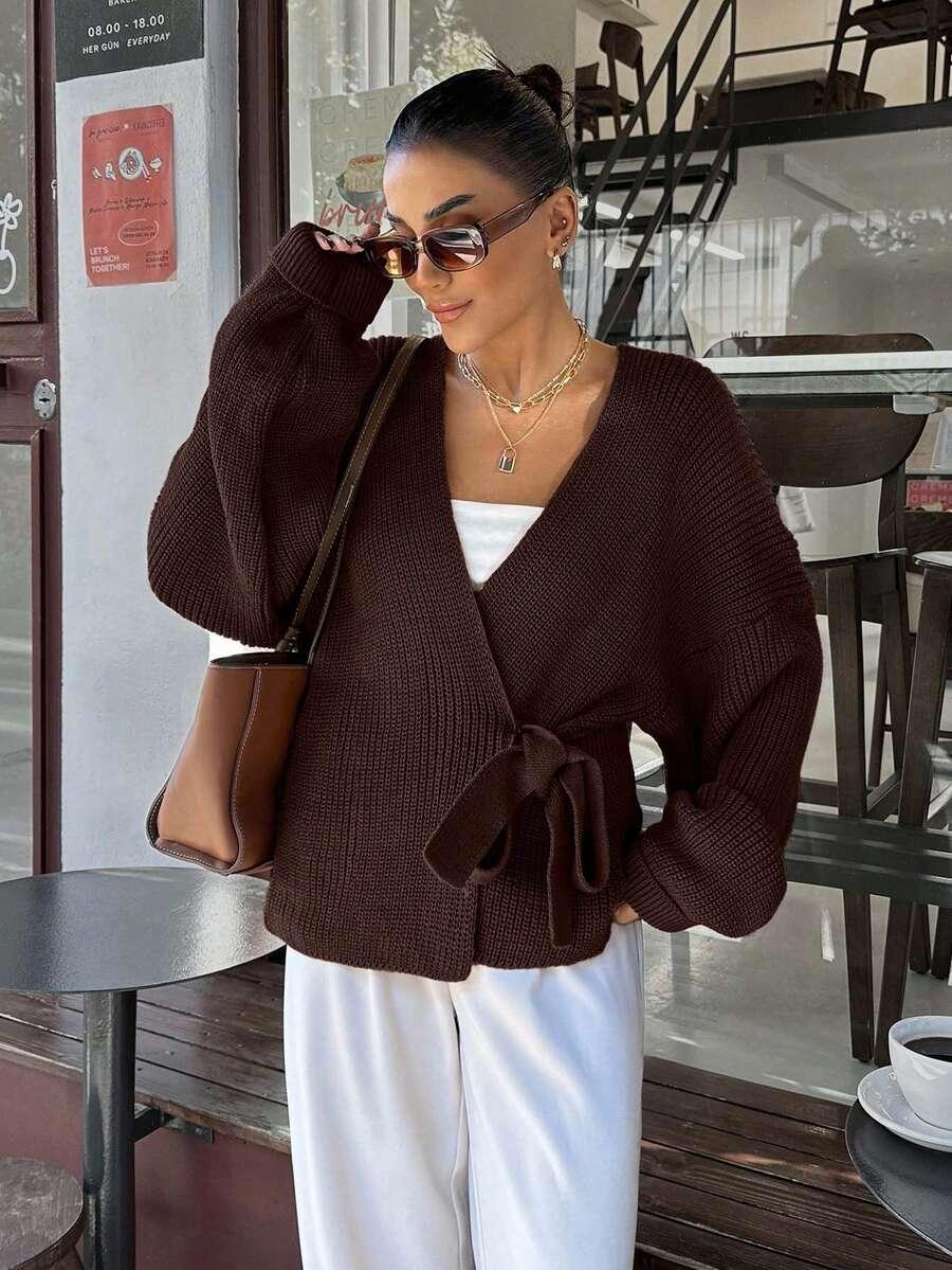 brązowy sweter wiązanie 