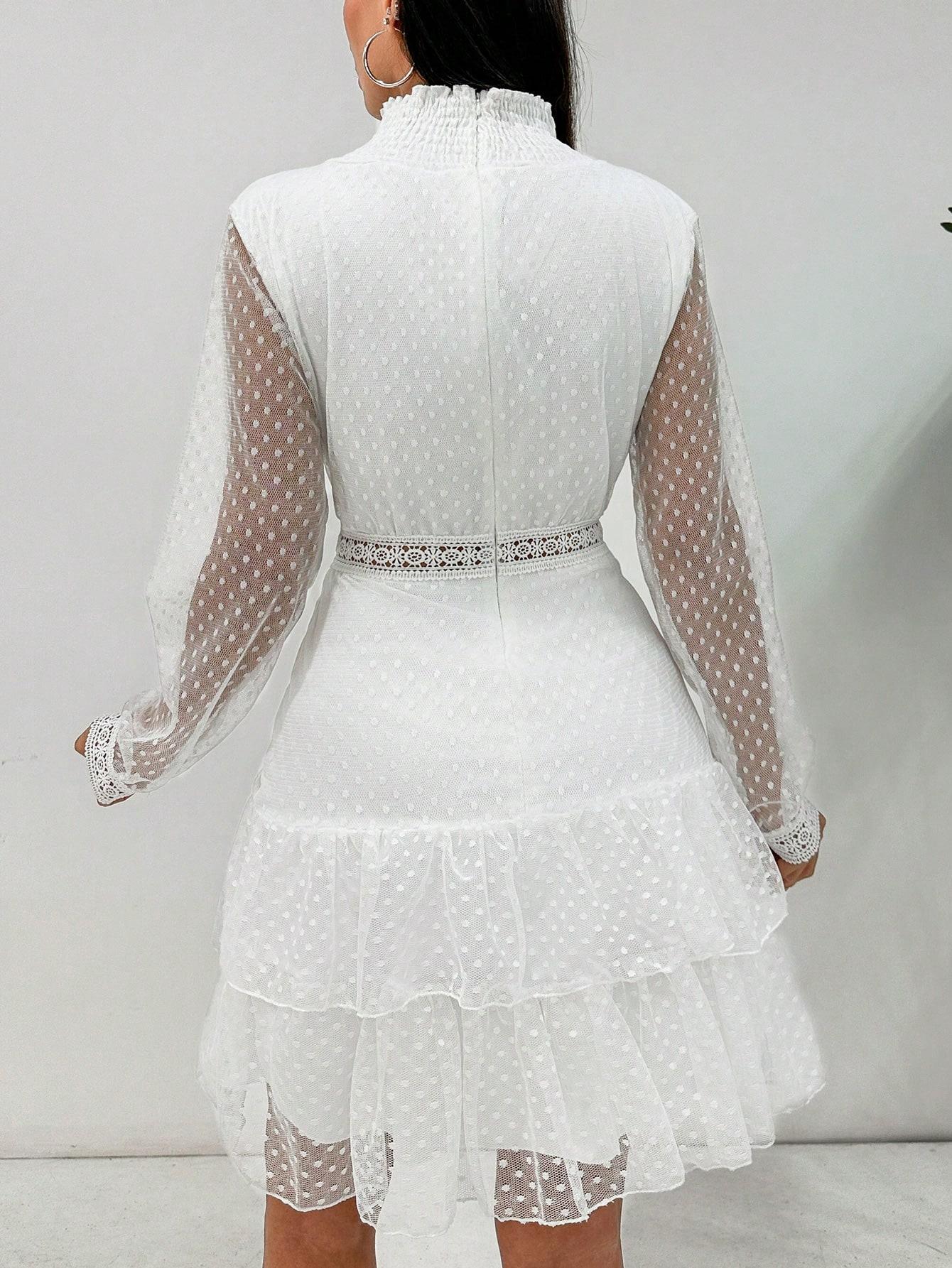 koronkowa biała sukienka długi rękaw groszki haft wstawka