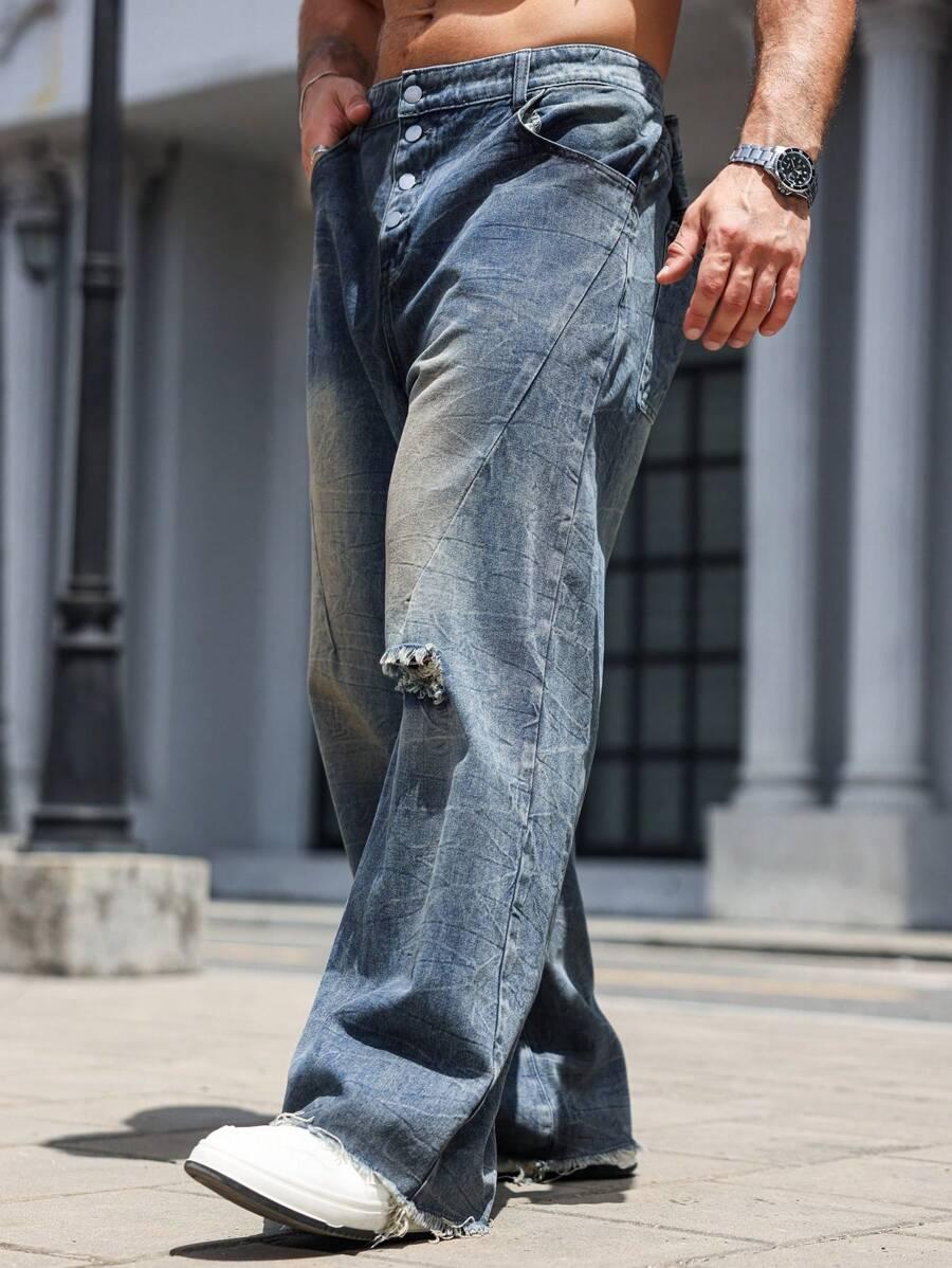 niebieskie spodnie jeans