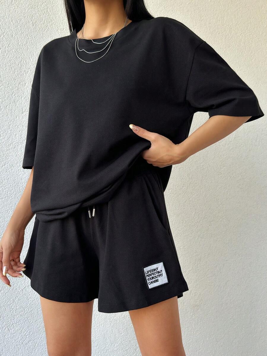 CZARNY KOMPLET T-SHIRT SPODENKI 