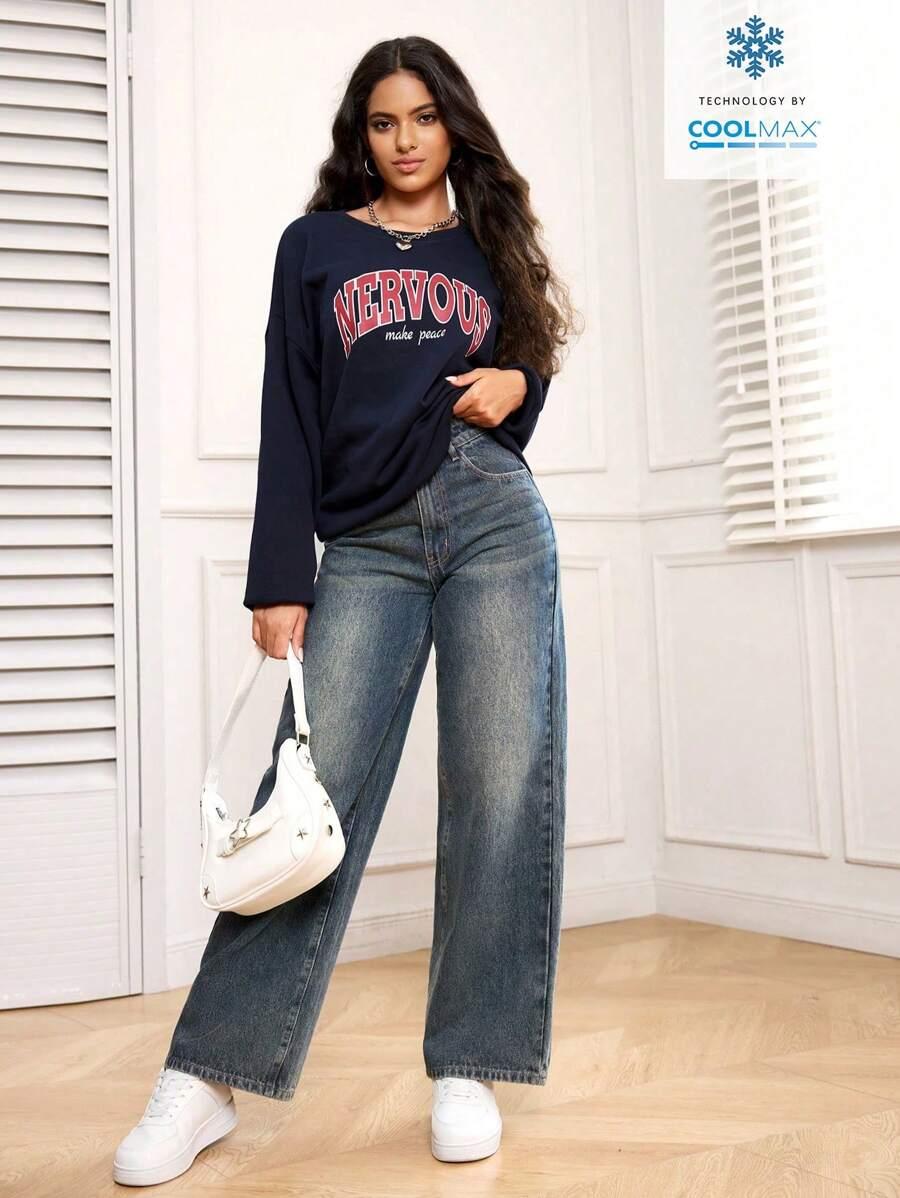 niebieskie spodnie jeans