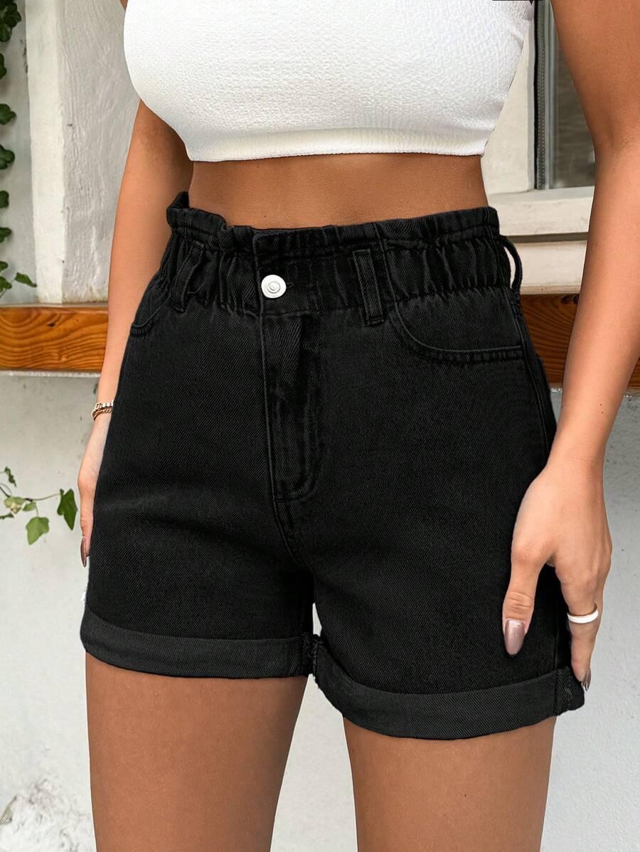 czarne spodenki jeans