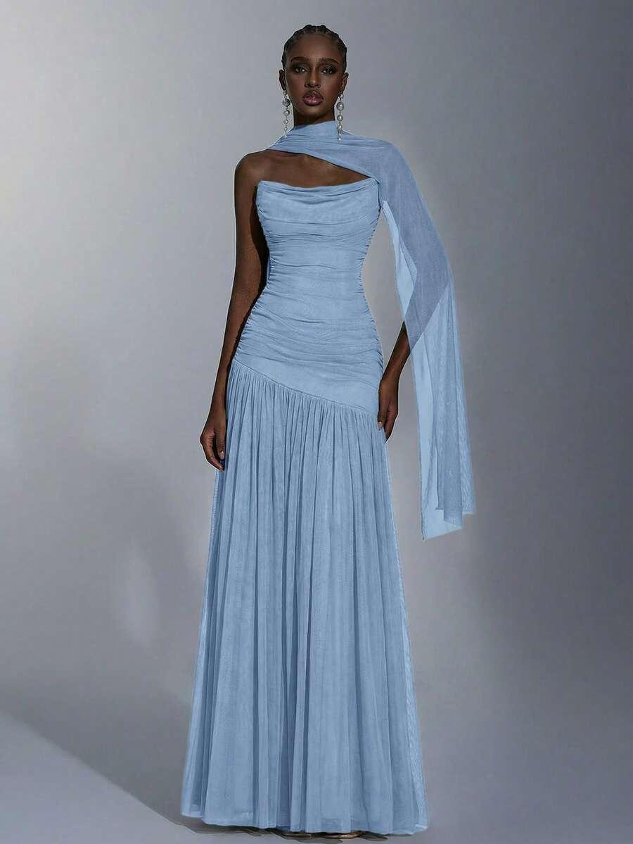 niebieska sukienka maxi 
