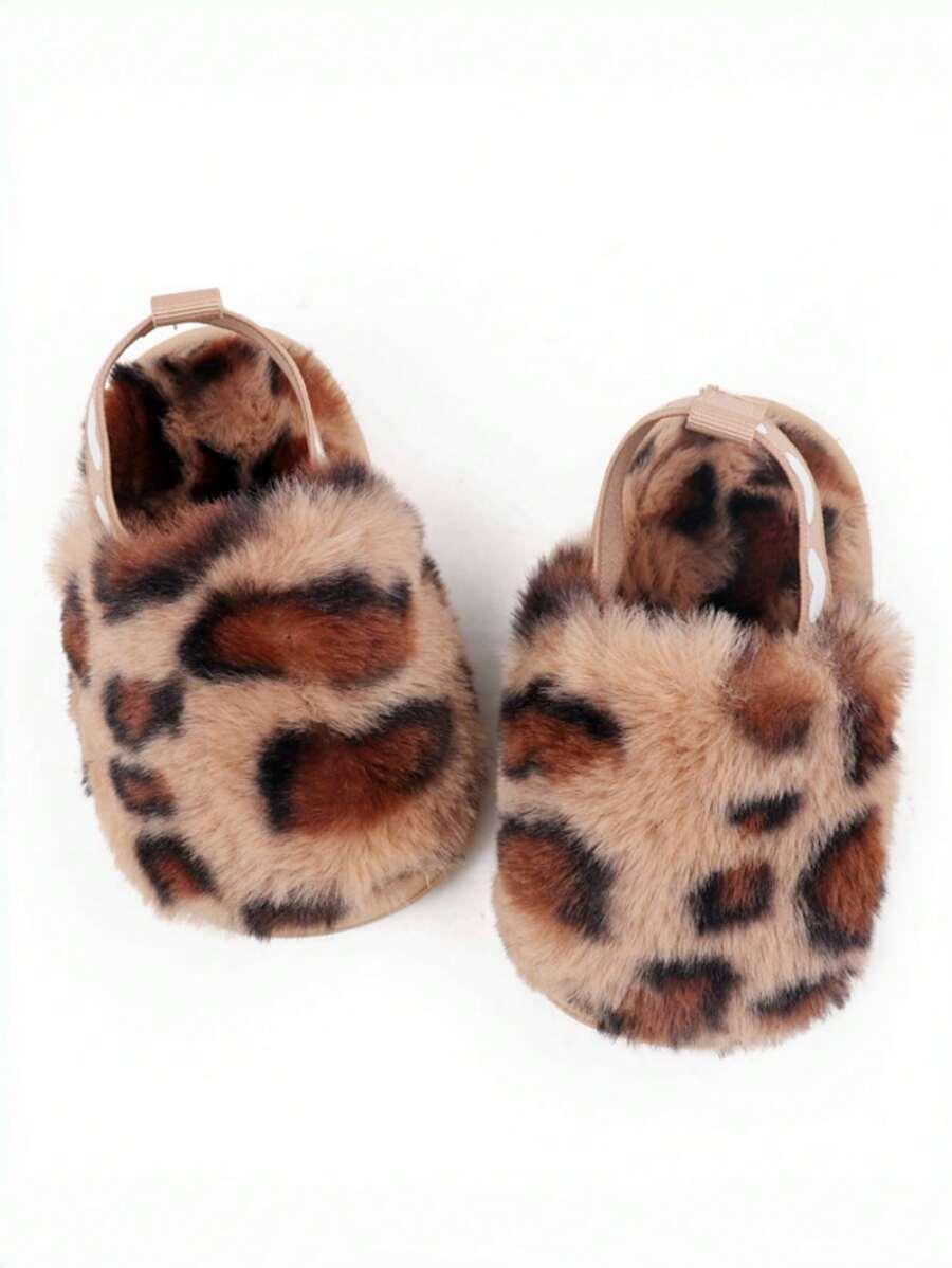 fluffy kapcie wzór 