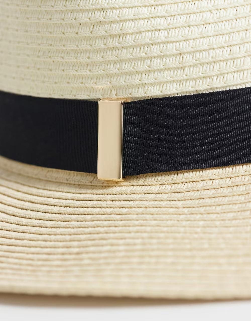 beżowy kapelusz fedora