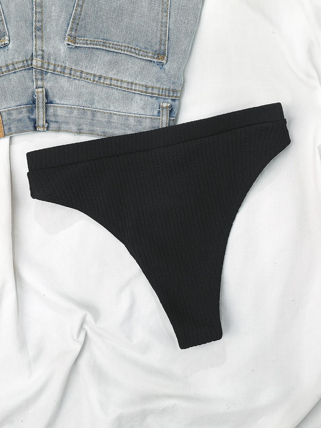 DÓŁ OD BIKINI