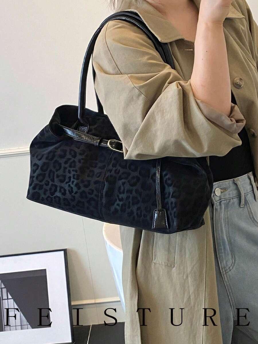 czarna torebka animal print