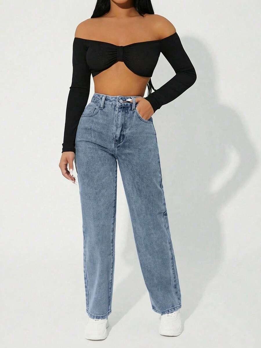 niebieskie spodnie jeans 