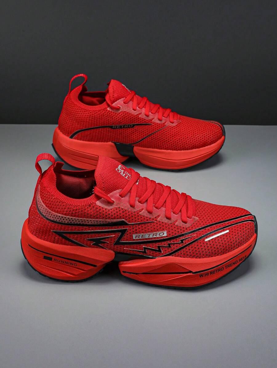 czerwone buty sportowe