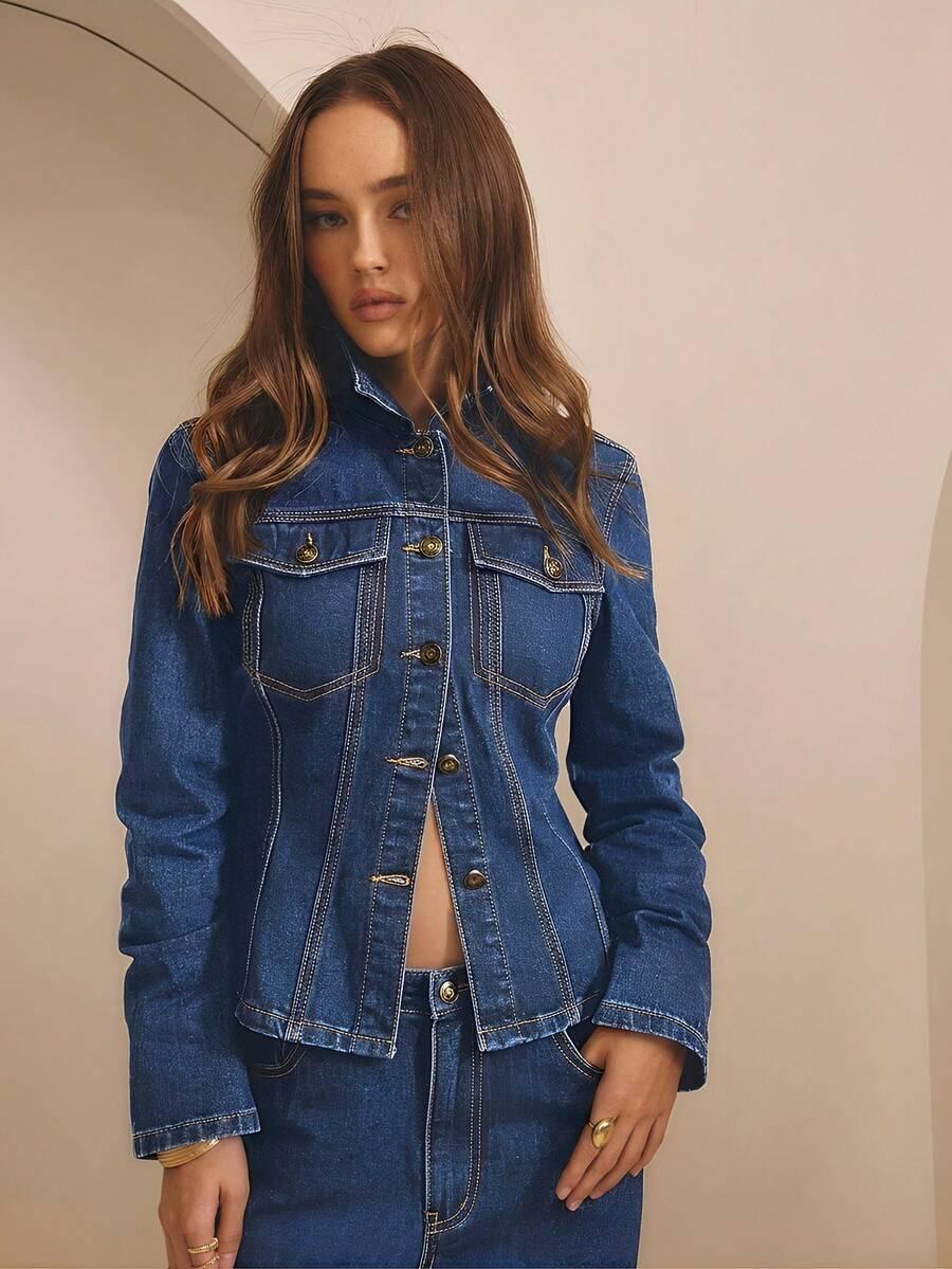 niebieska kurtka jeans