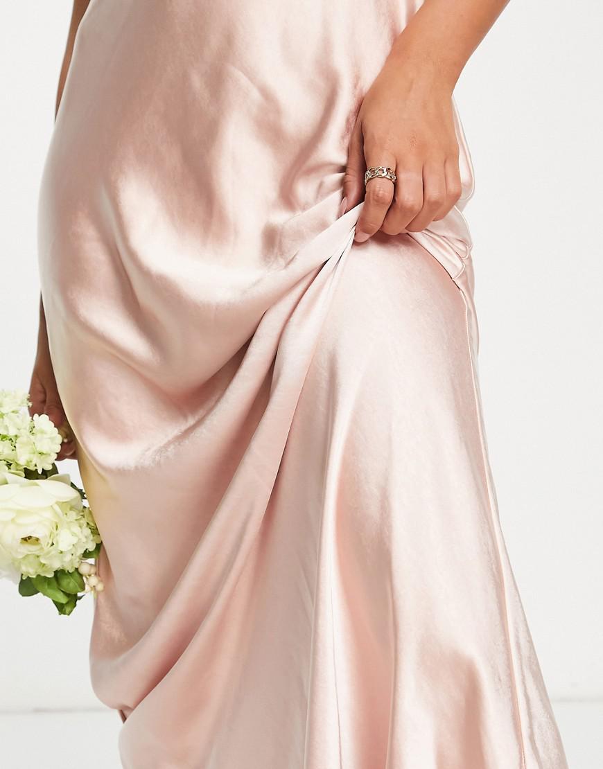 różowa maxi sukienka na ramiączkach