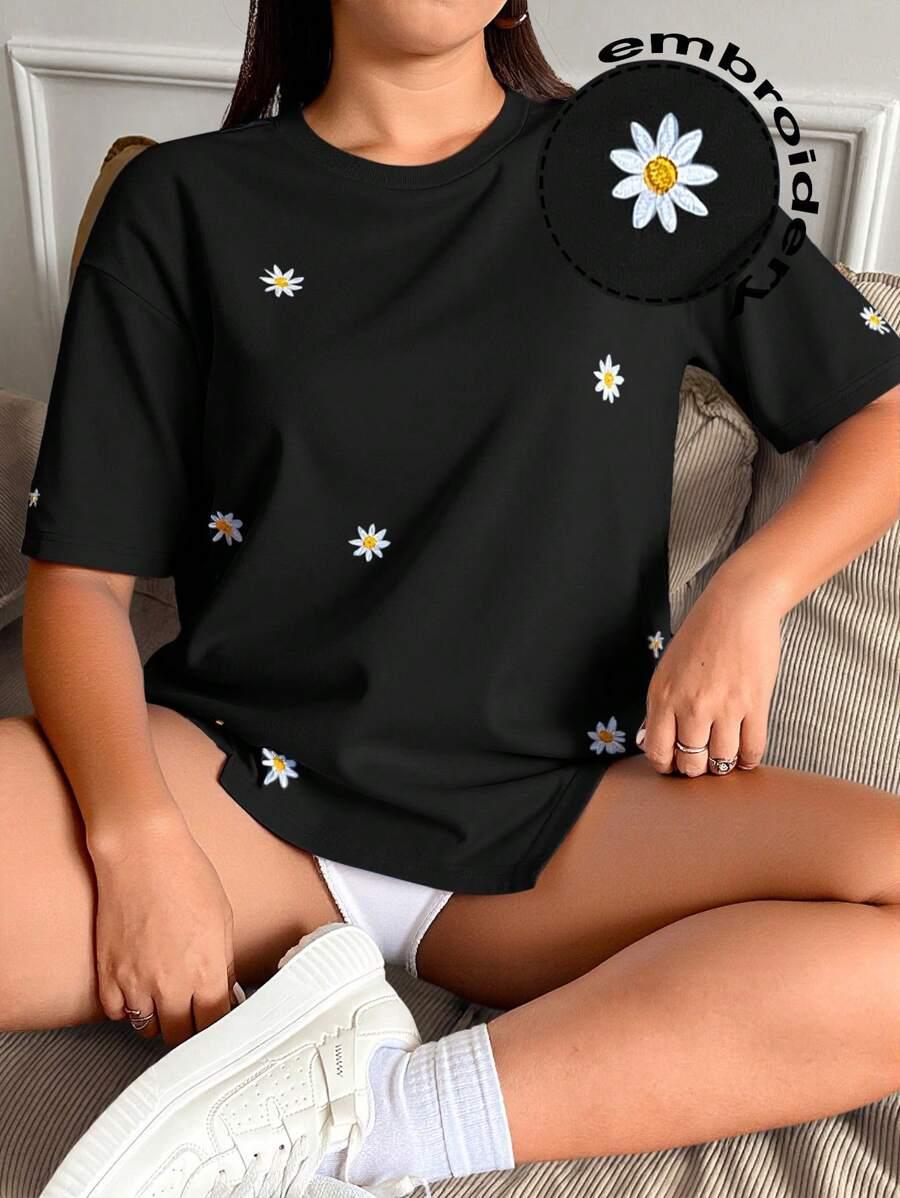 CZARNY T-SHIRT OKRĄGŁY DEKOLT KWIATY HAFT