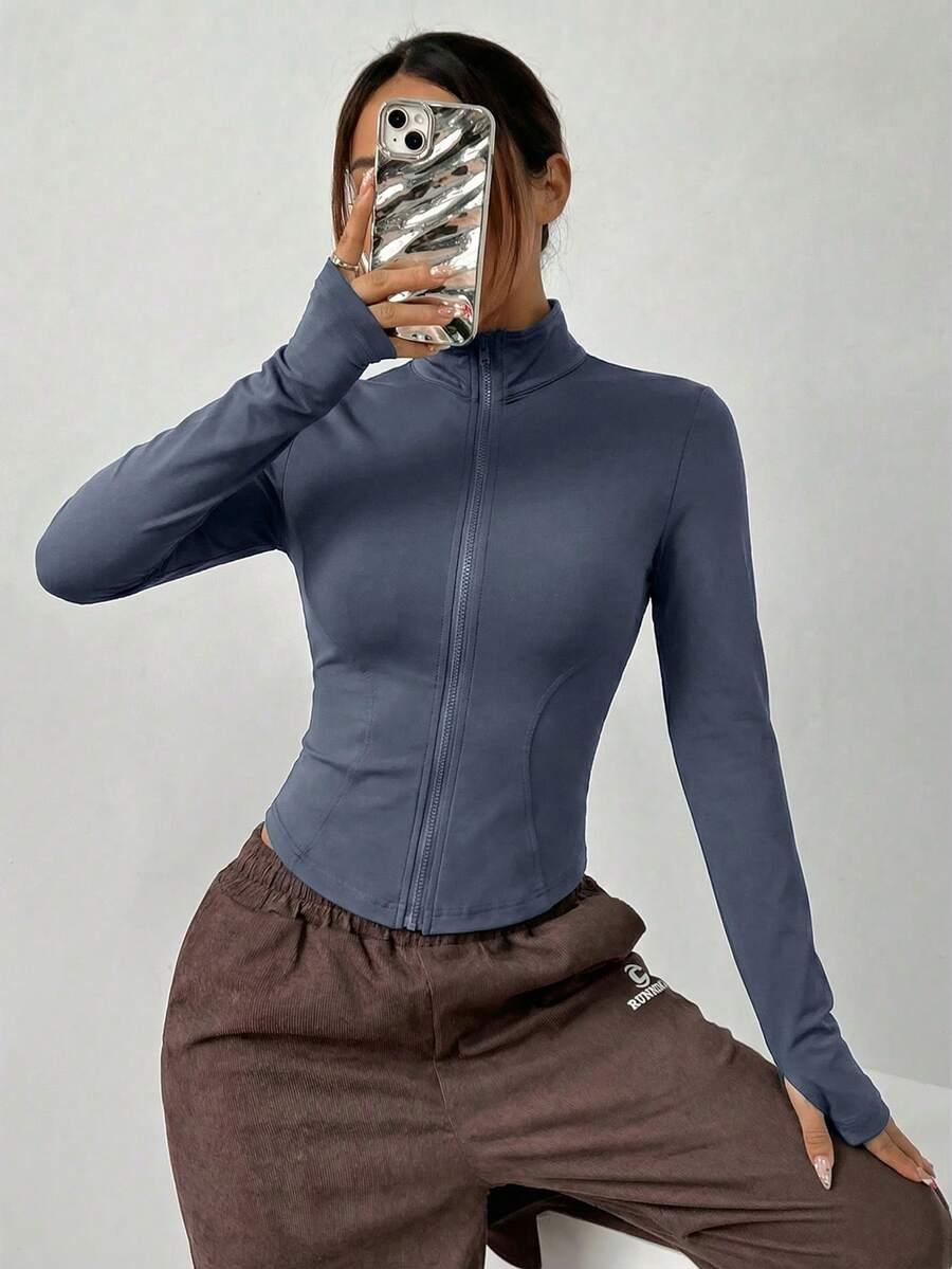 niebieska bluza zamek