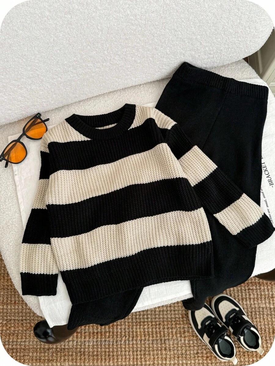 SWETER OKRĄGŁY DEKOLT