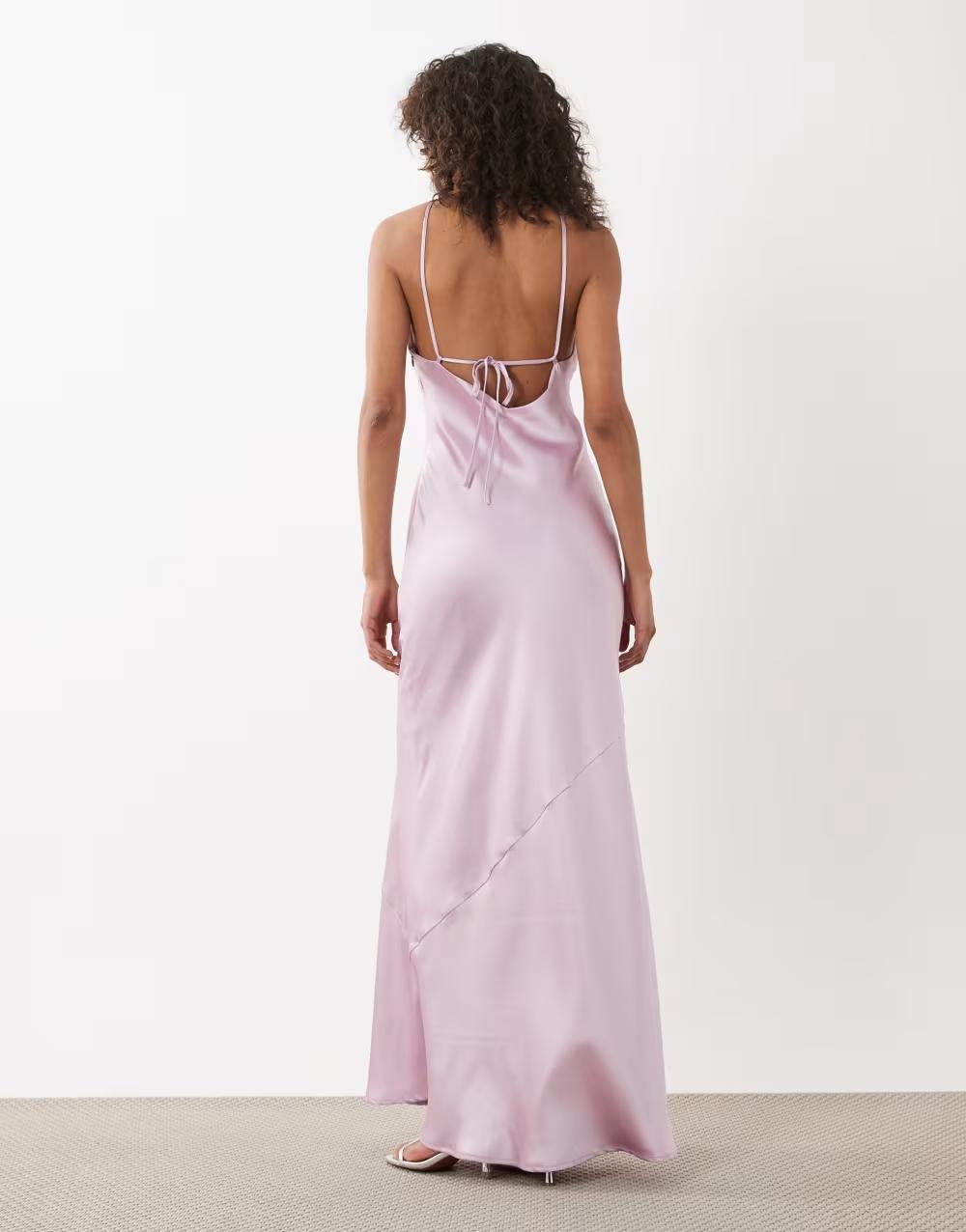 SATYNOWA MAXI SUKIENKA ODKRYTE PLECY