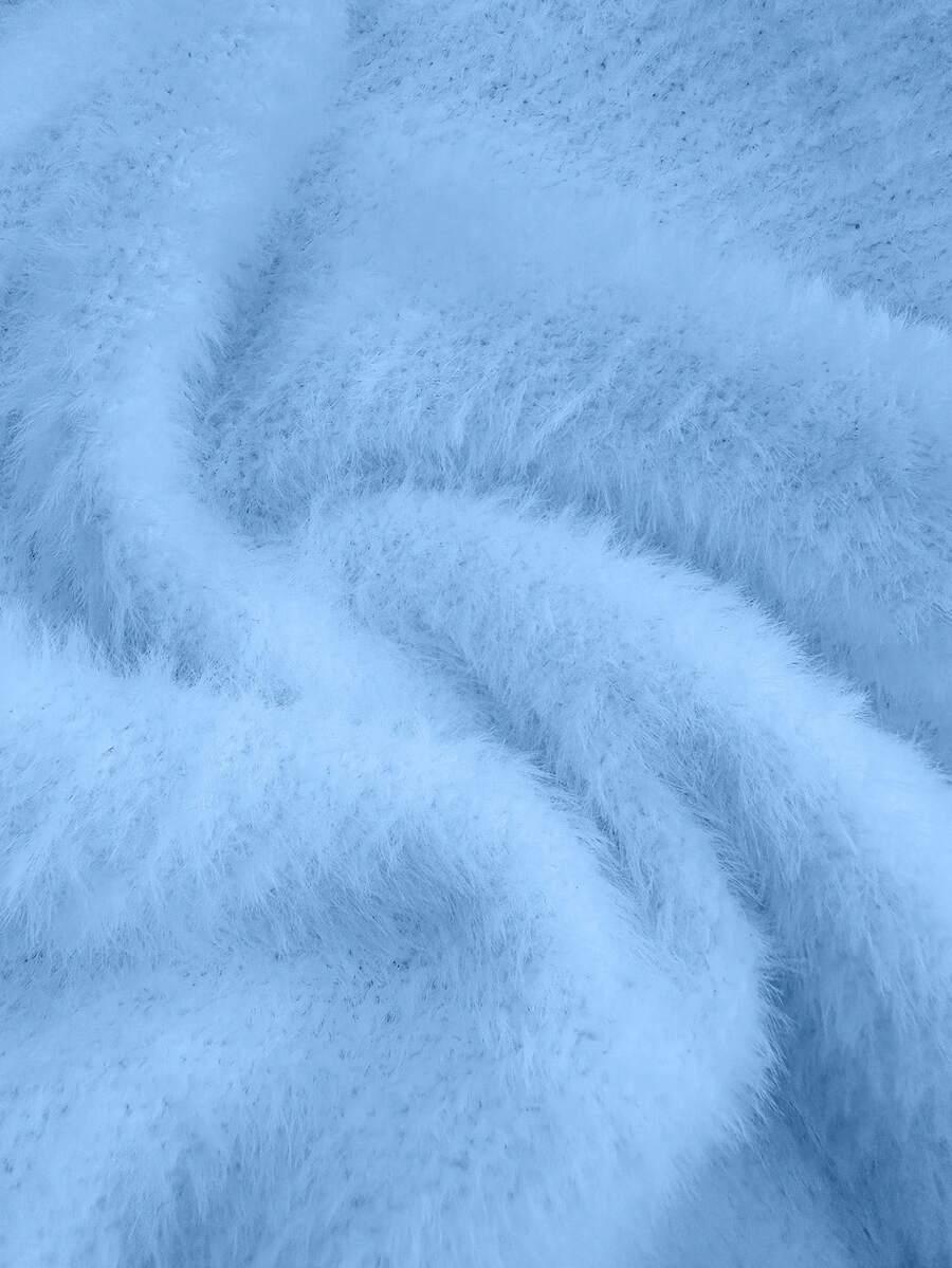 niebieski sweter fluffy