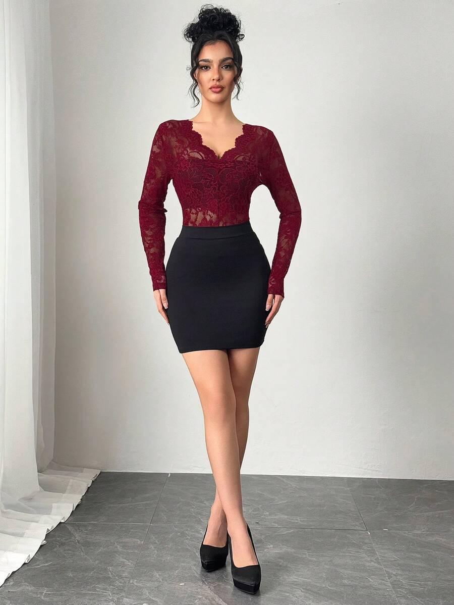 czerwona bluzka v neck koronka