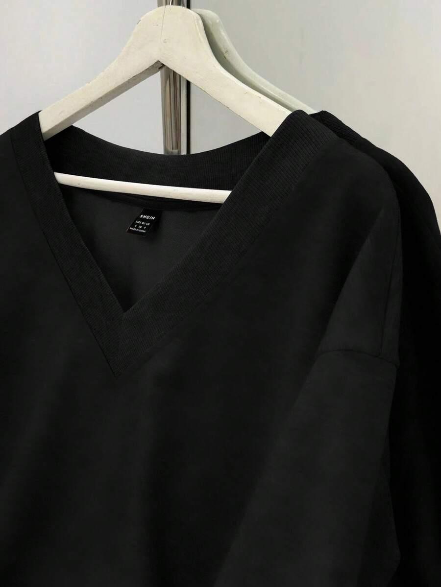 czarna bluza v-neck
