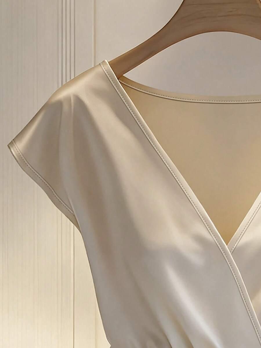 satynowa bluzka v-neck 