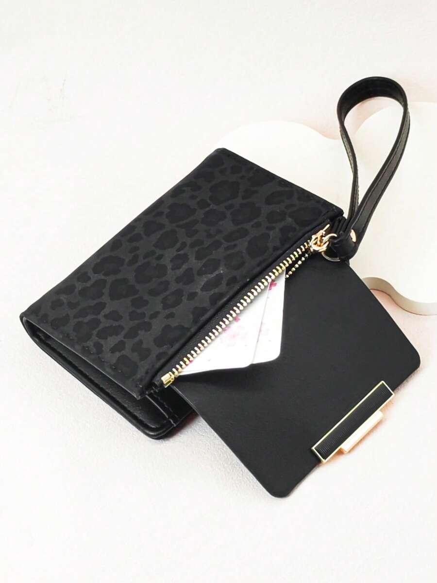 czarny portfel animal print