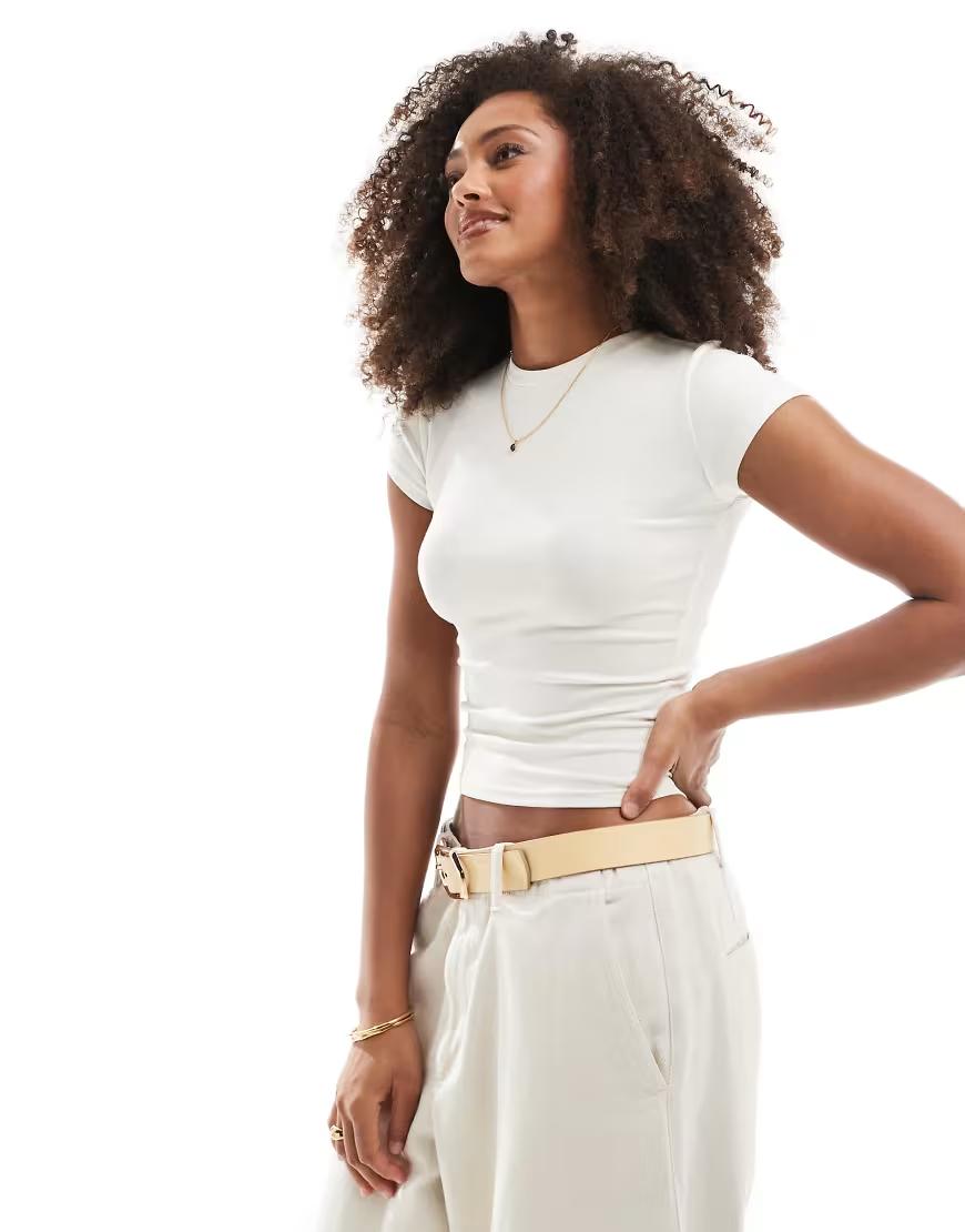 KREMOWY TOP BASIC
