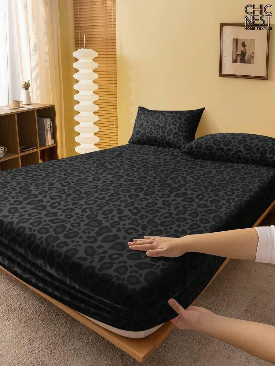 czarne prześcieradło animal print