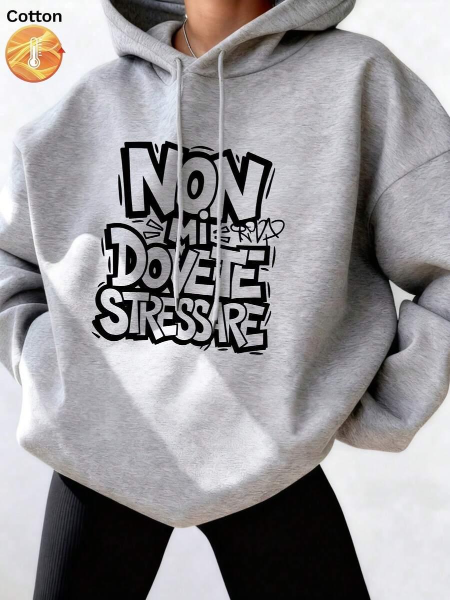 szara bluza z kapturem nadruk