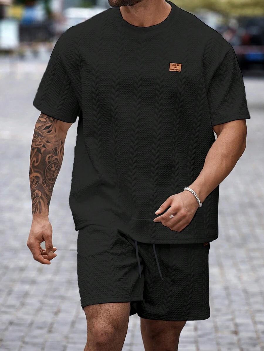 czarny t-shirt okrągły dekolt 