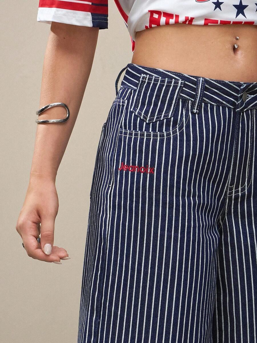 spodenki w paski casual