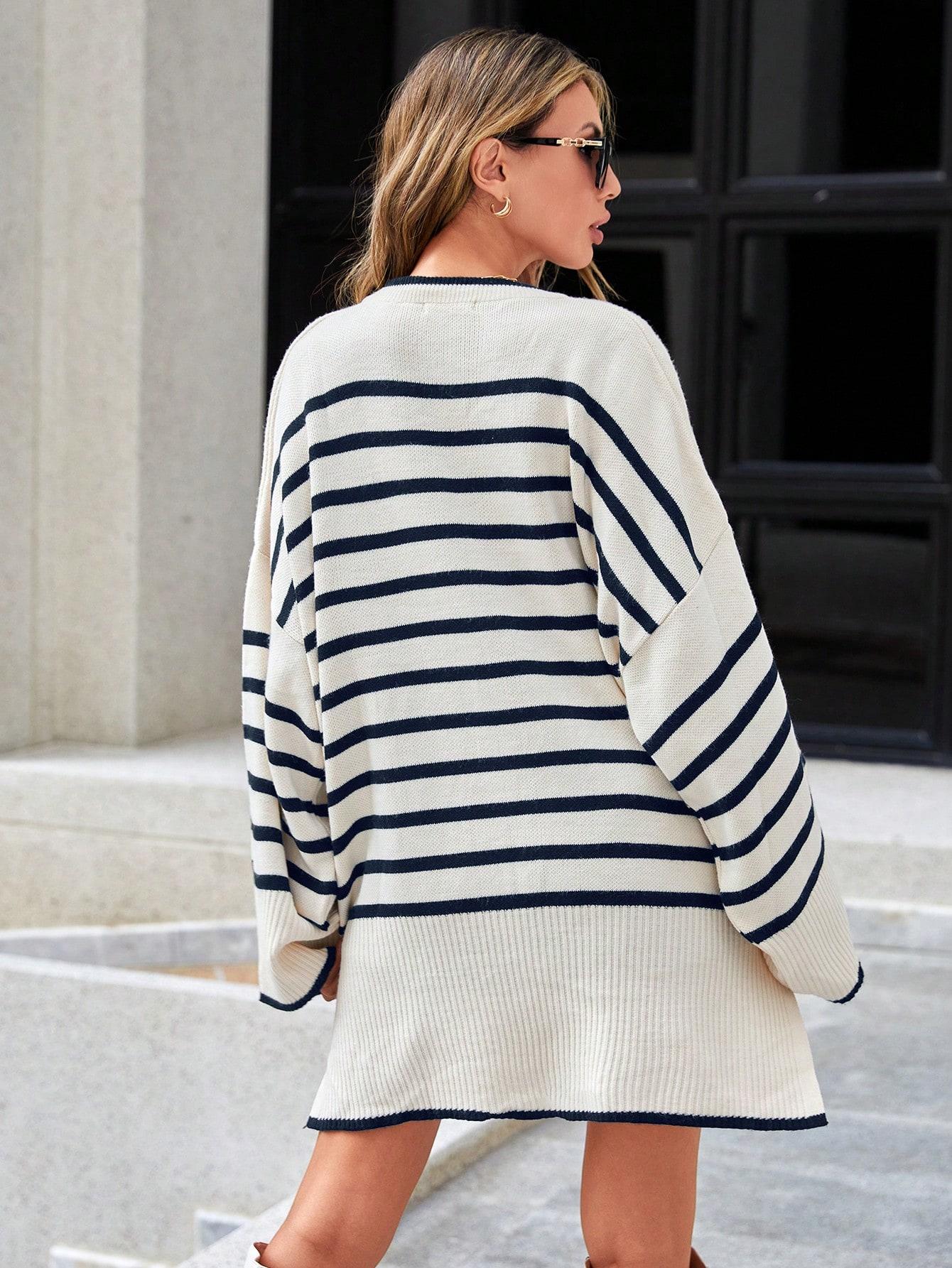 DZIANINOWY SWETER OVERSIZE WZÓR PASKI