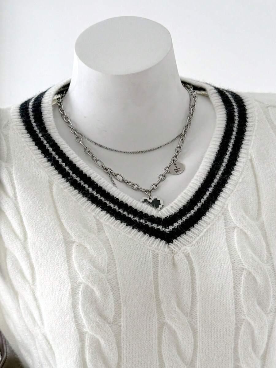 SPÓDNICA ROZKLOSZOWANA MINI