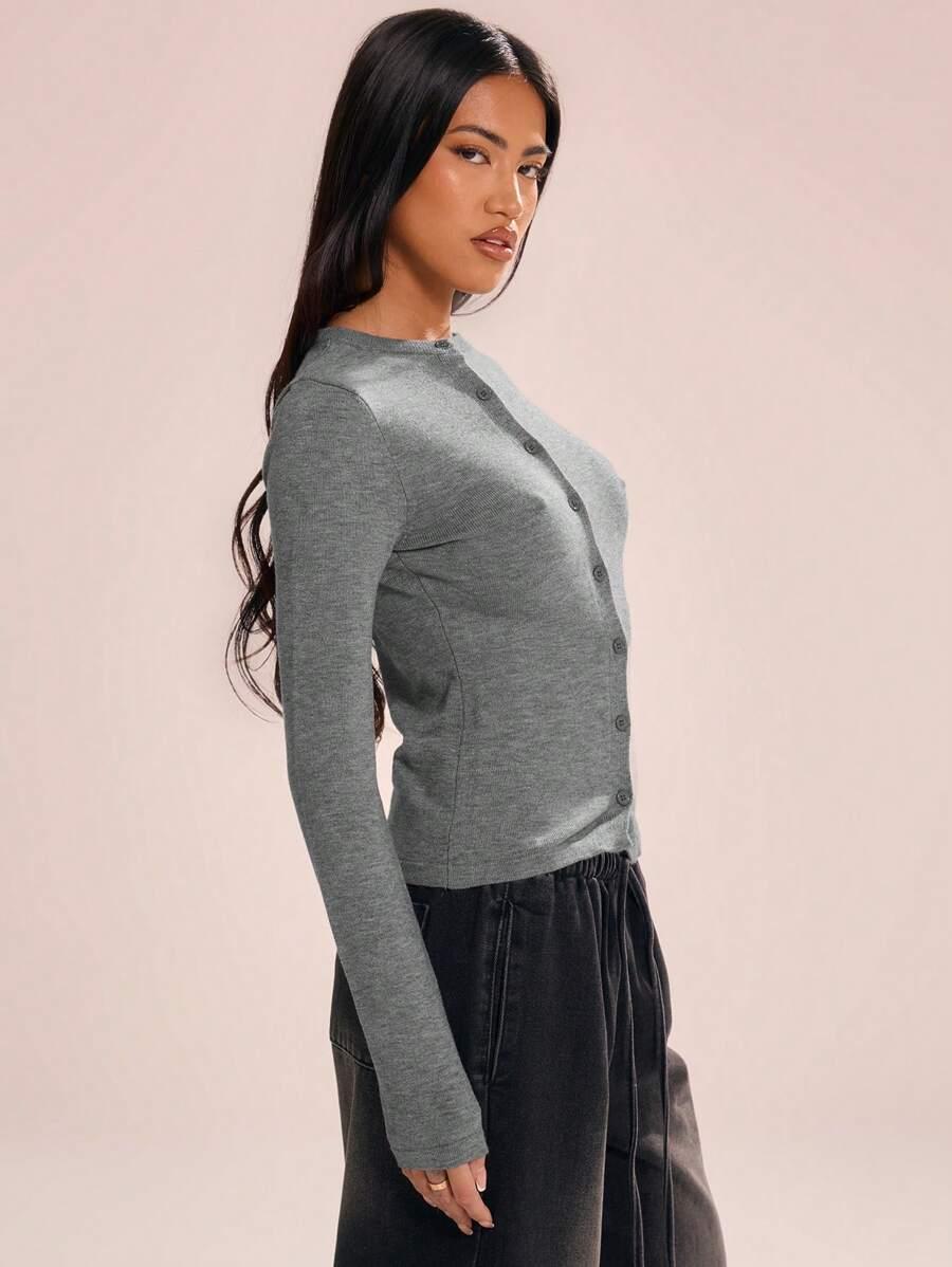 SWETER Z GUZIKAMI 