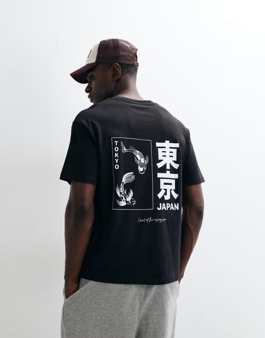 CZARNY T-SHIRT NADRUK