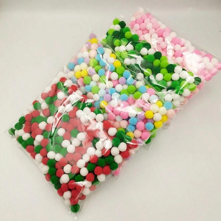 kolorowe pompony 30-pack