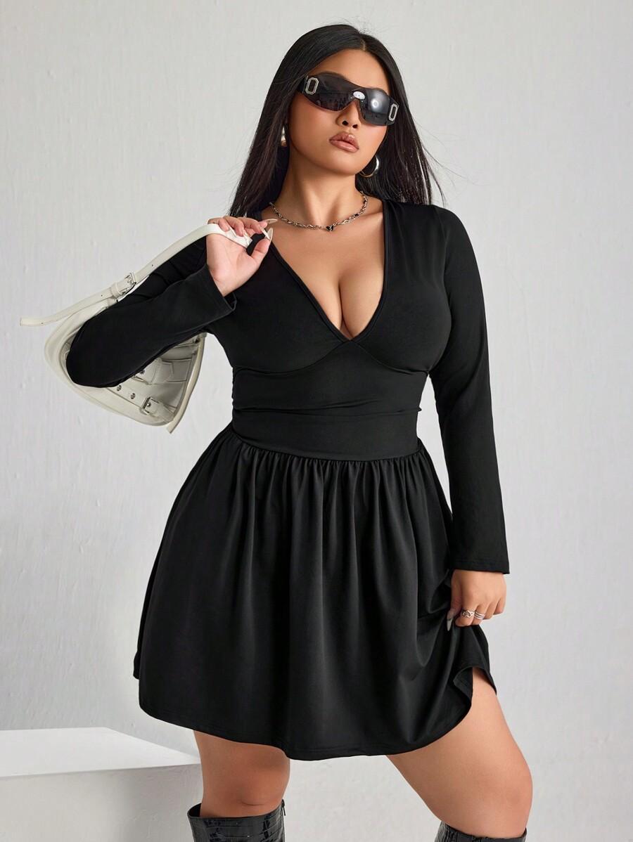 CZARNA MINI SUKIENKA V-NECK