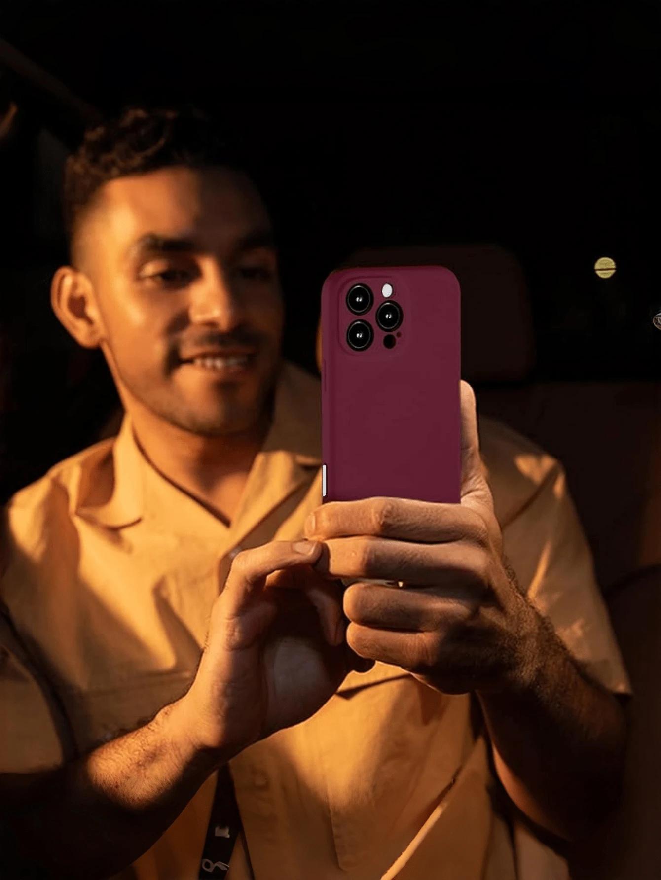 ETUI NA TELEFON IPHONE 16