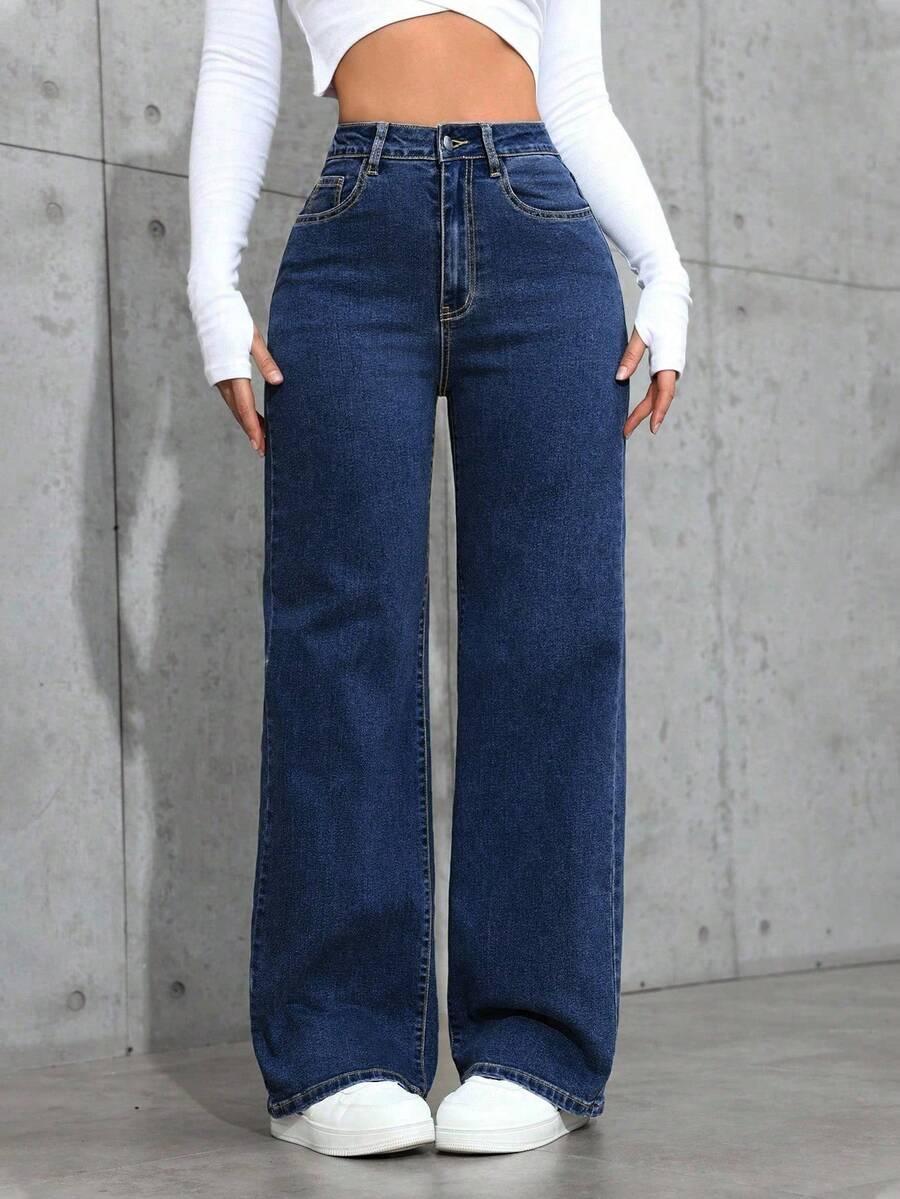 niebieskie spodnie jeans
