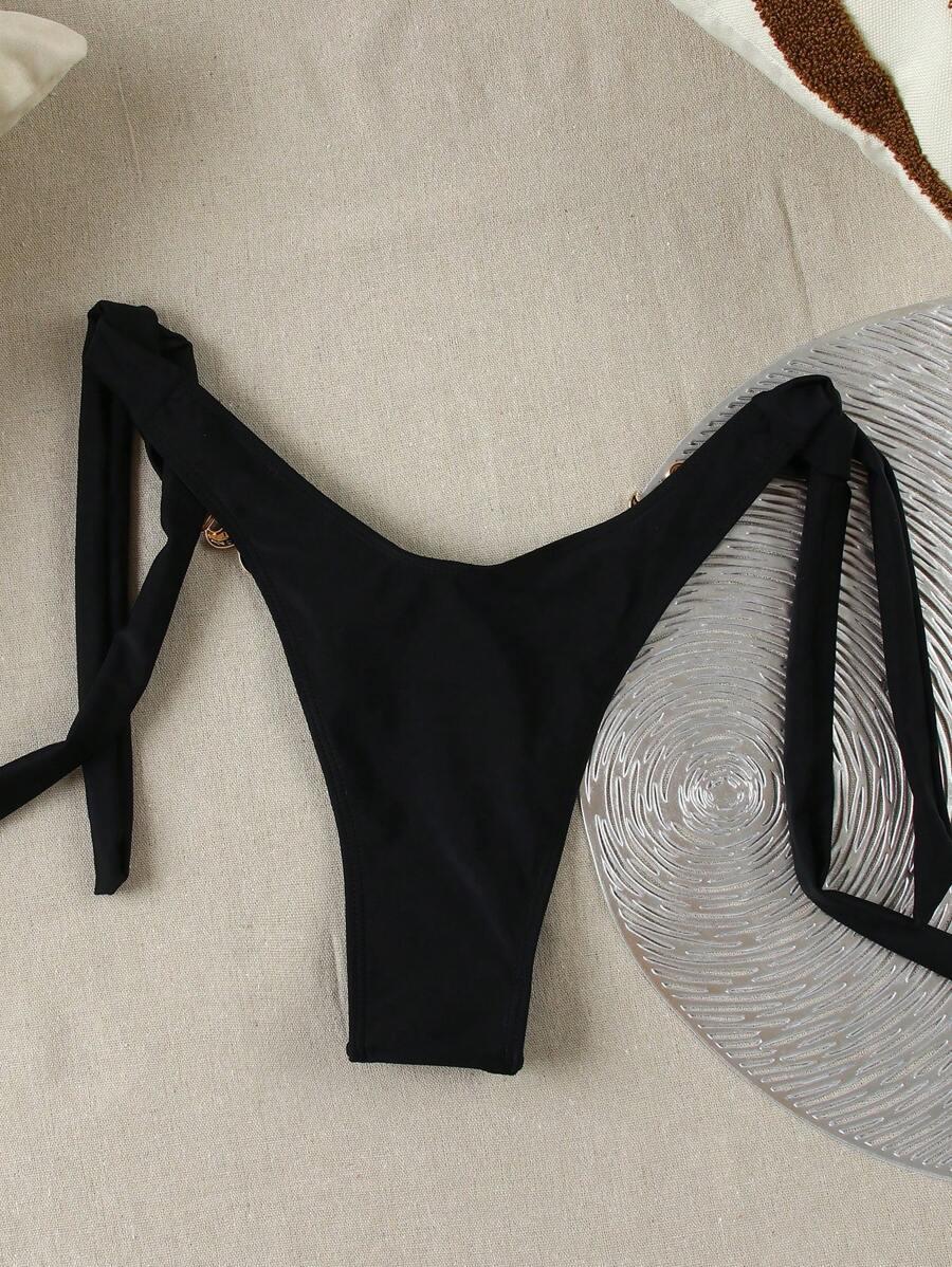 czarny dół od bikini