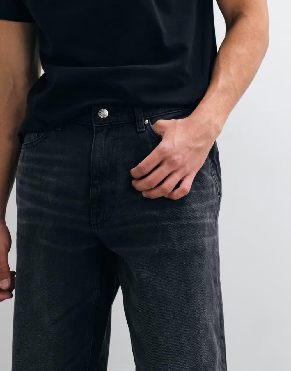 CZARNE SPODNIE JEANS PROSTA NOGAWKA