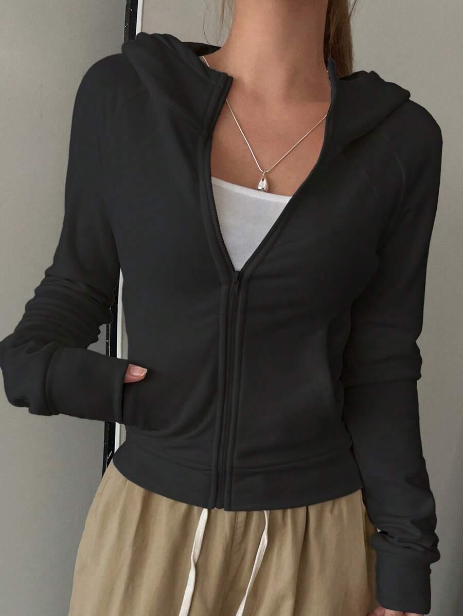CZARNA BLUZA Z KAPTUREM 