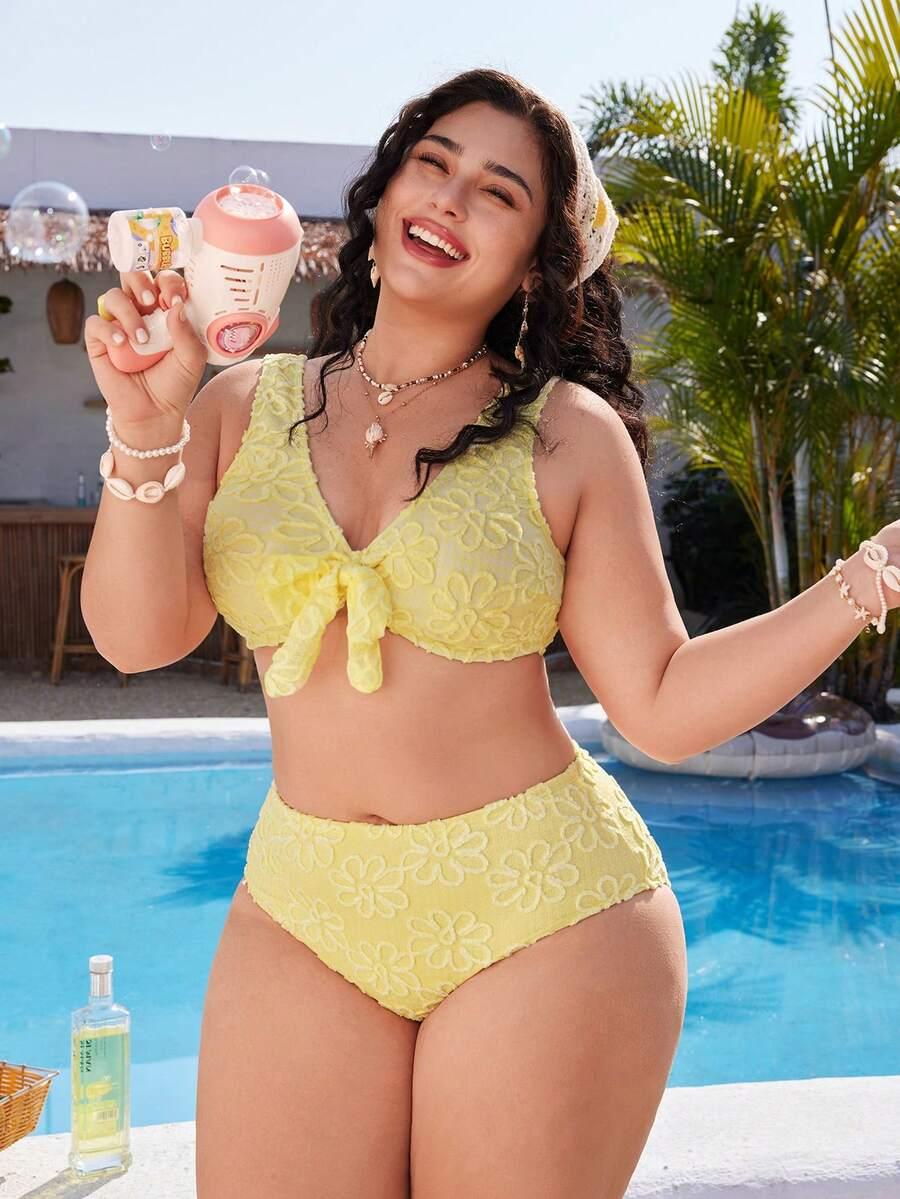 żółta góra od bikini