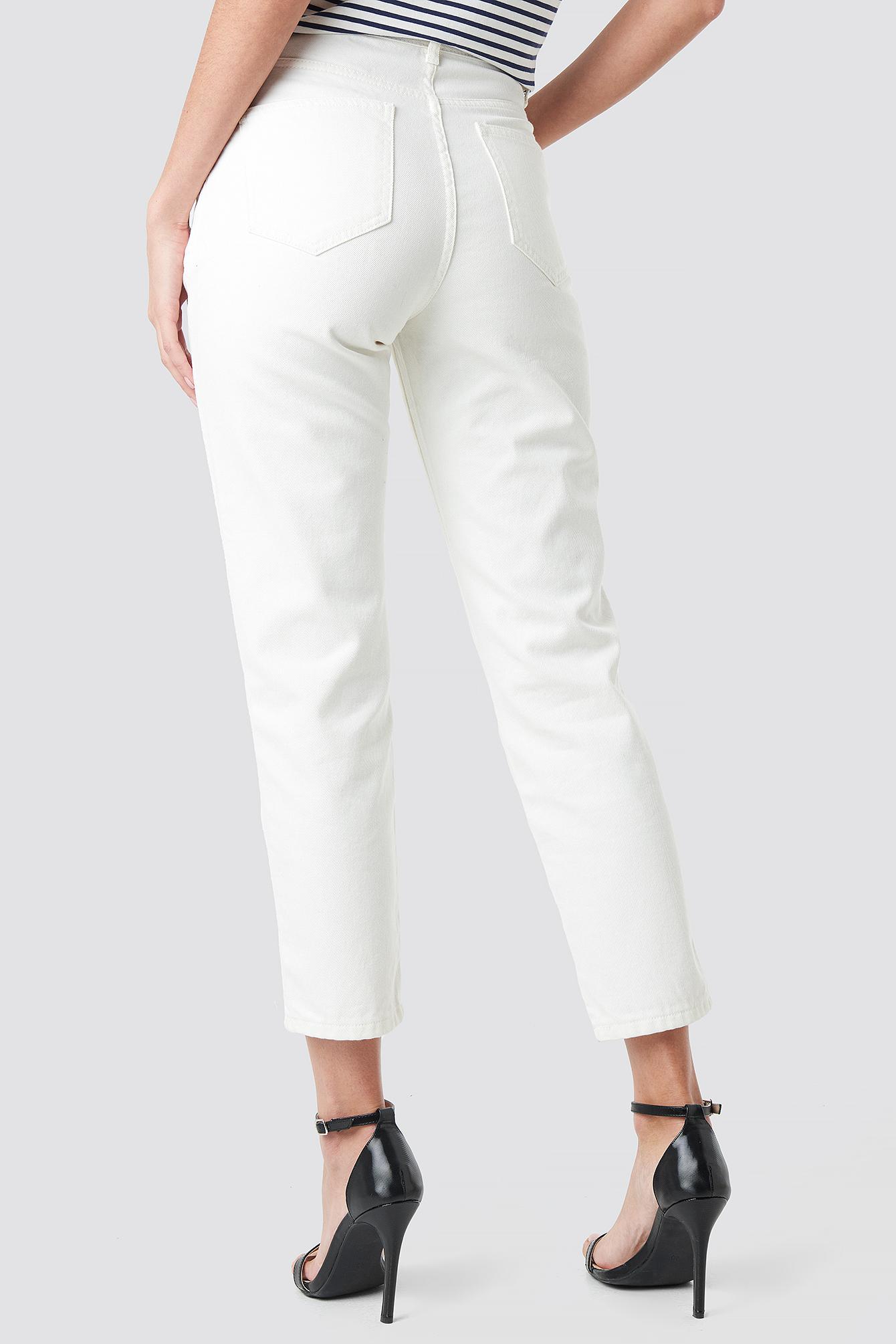 białe spodnie jeans 7/8