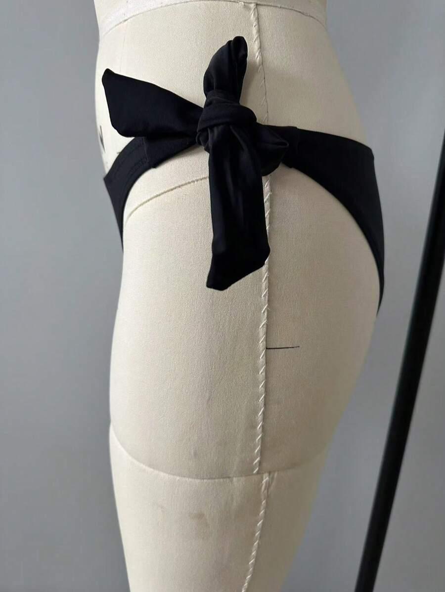 CZARNY DÓŁ OD BIKINI BASIC