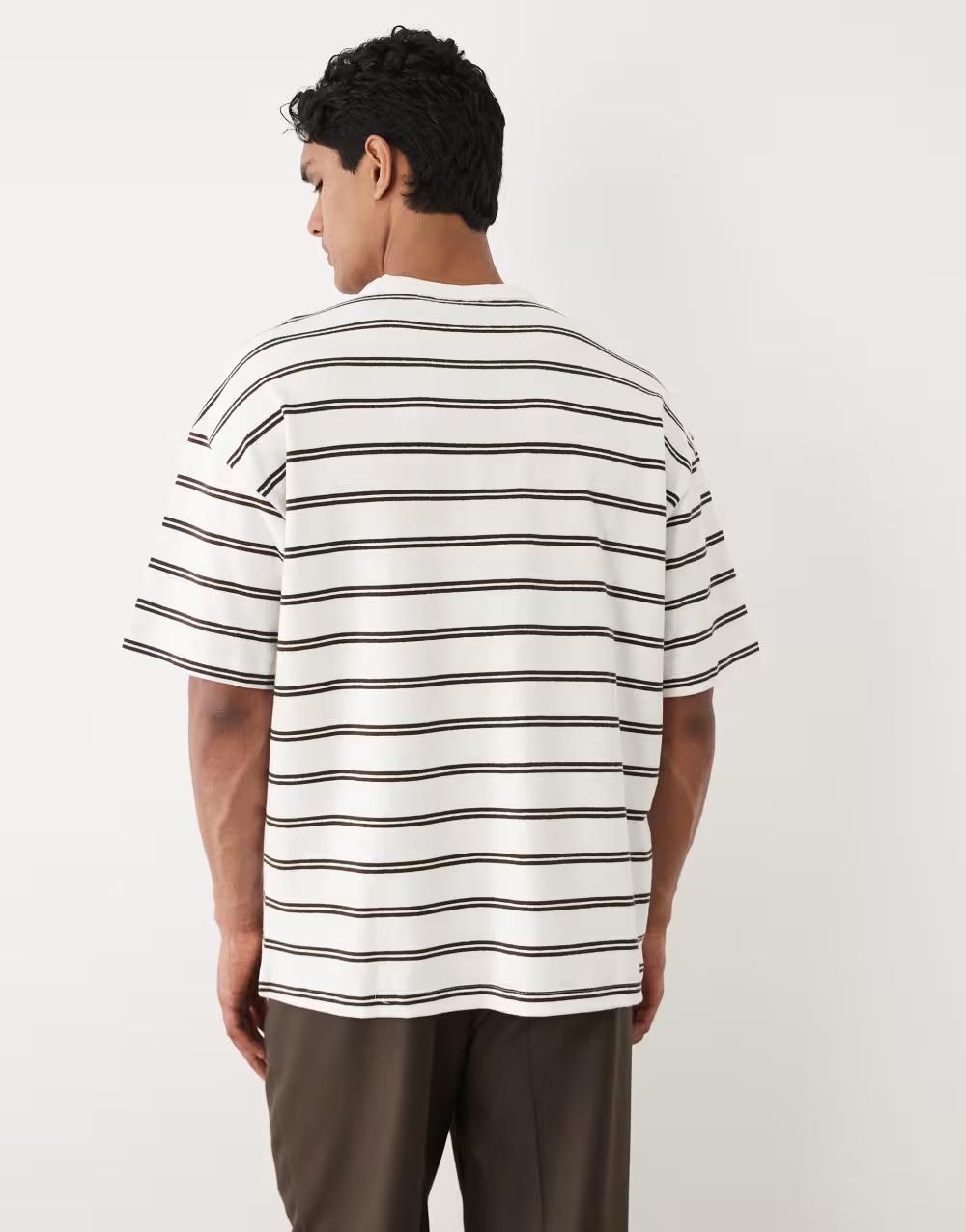 BIAŁY T-SHIRT OKRĄGŁY DEKOLT paski