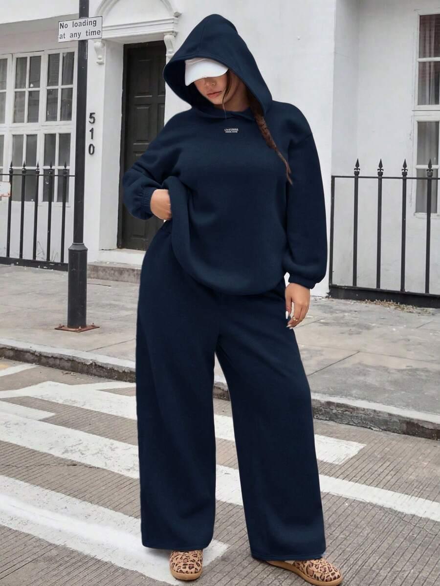 granatowy komplet dresowy bluza spodnie