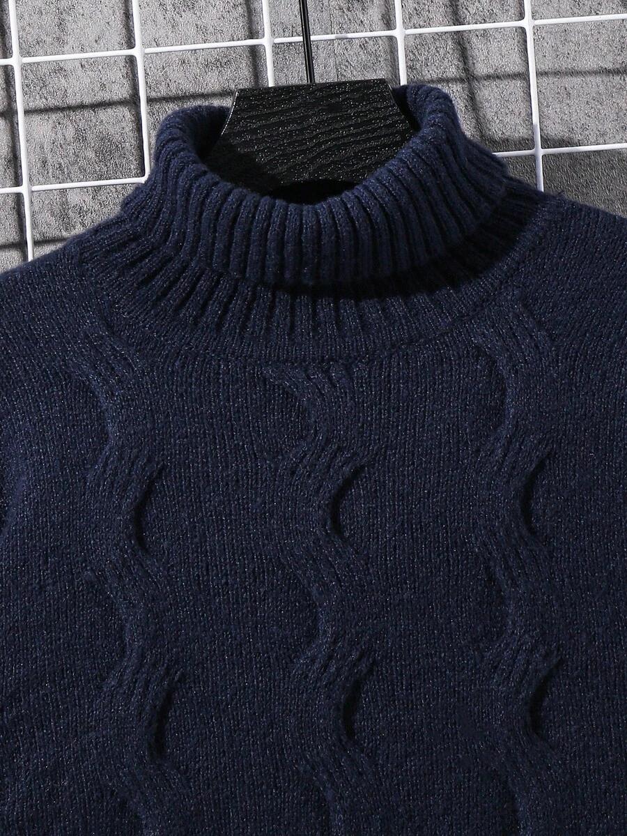 granatowy sweter golf
