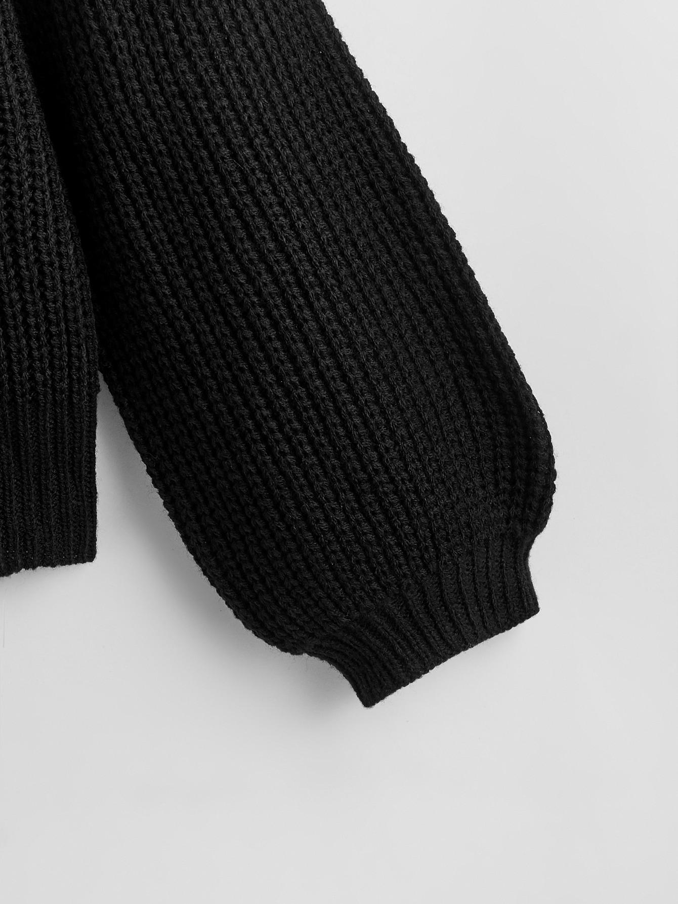 CZARNY SWETER GUZIKI