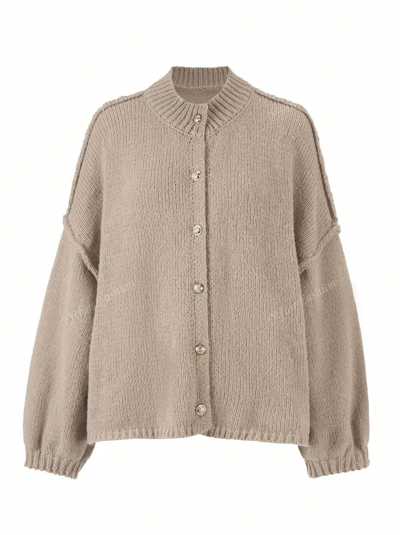 BEŻOWY SWETER GUZIKI