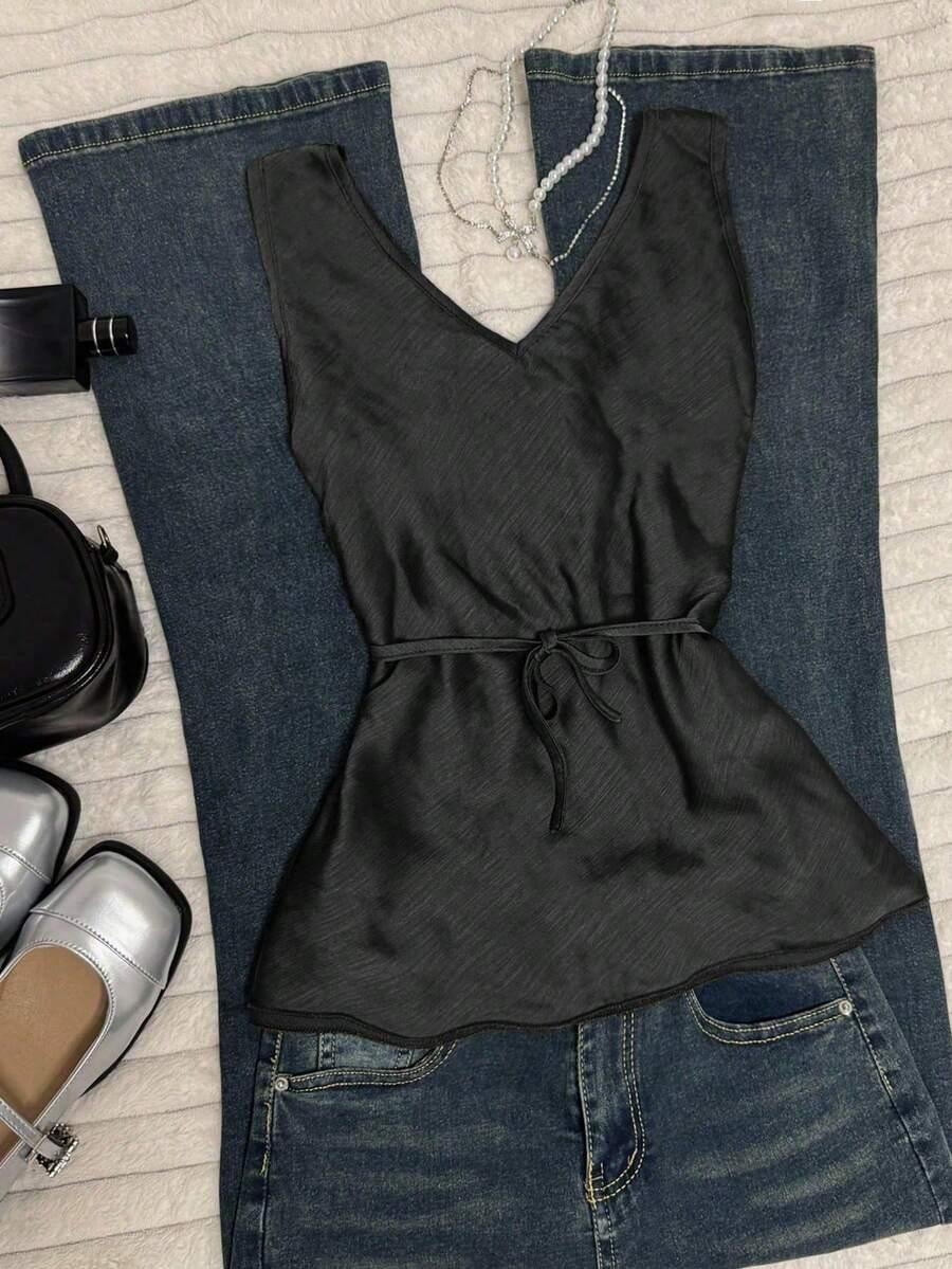 czarny satynowy top