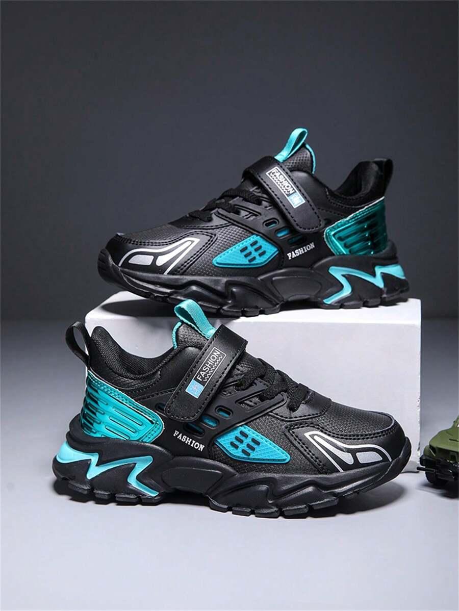 czarne buty sportowe 